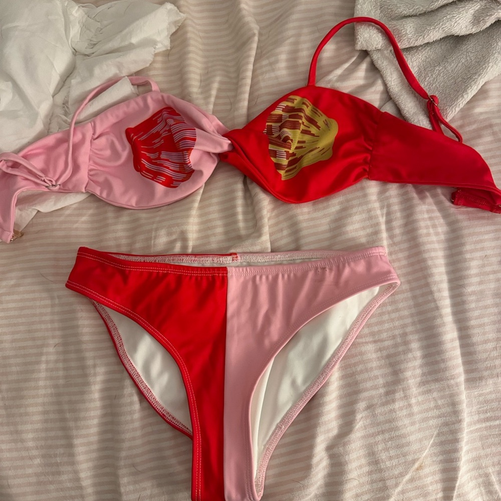 COCOLILLYS SOLD OUT Stylish Red and Pink Bikini Set